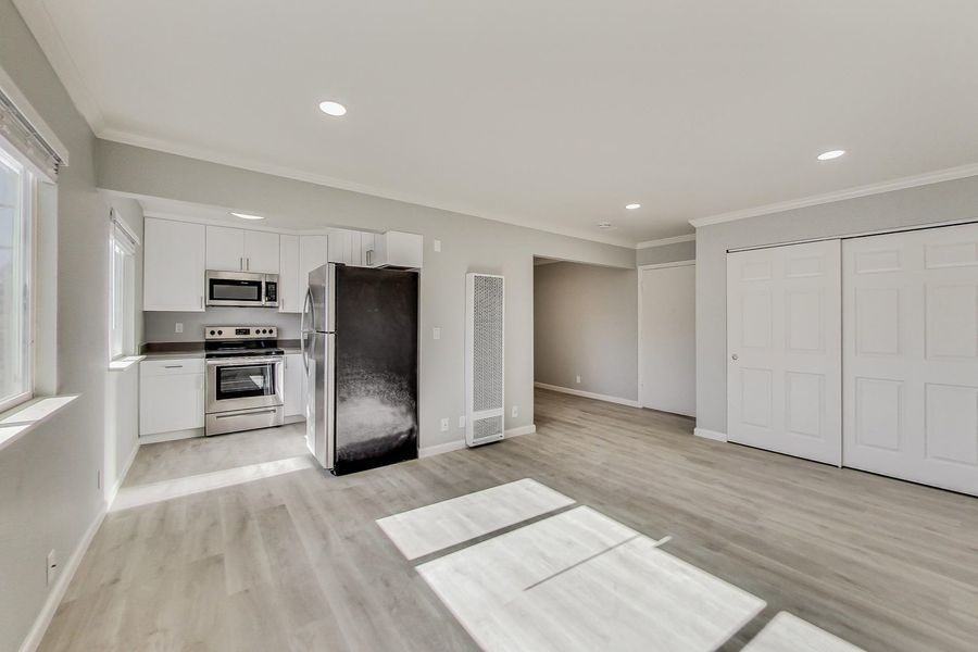 2240 Angela Ct #08 - Photo 4 of 22