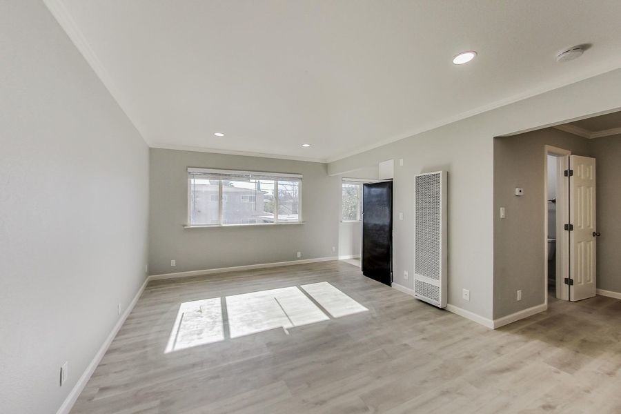 2240 Angela Ct #08 - Photo 5 of 22