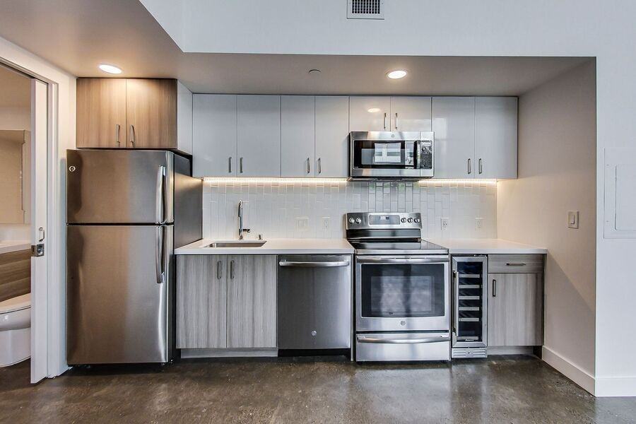 595 Mariposa St - Photo 5 of 33