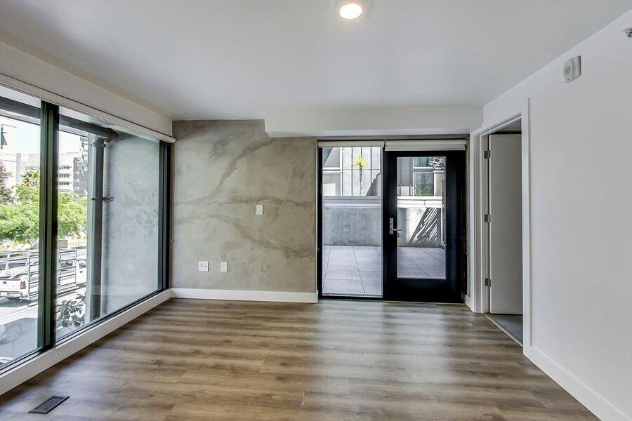 595 Mariposa St - Photo 7 of 33