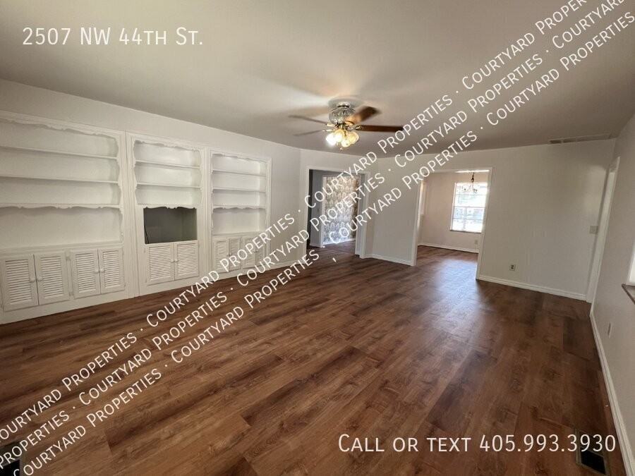 2507 Nw 44th St - Photo 6 of 15