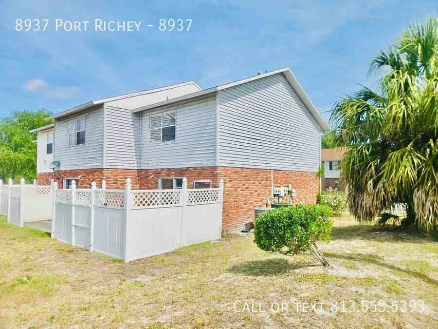 8937 Park Richey Blvd #8937 - Photo 3 of 32