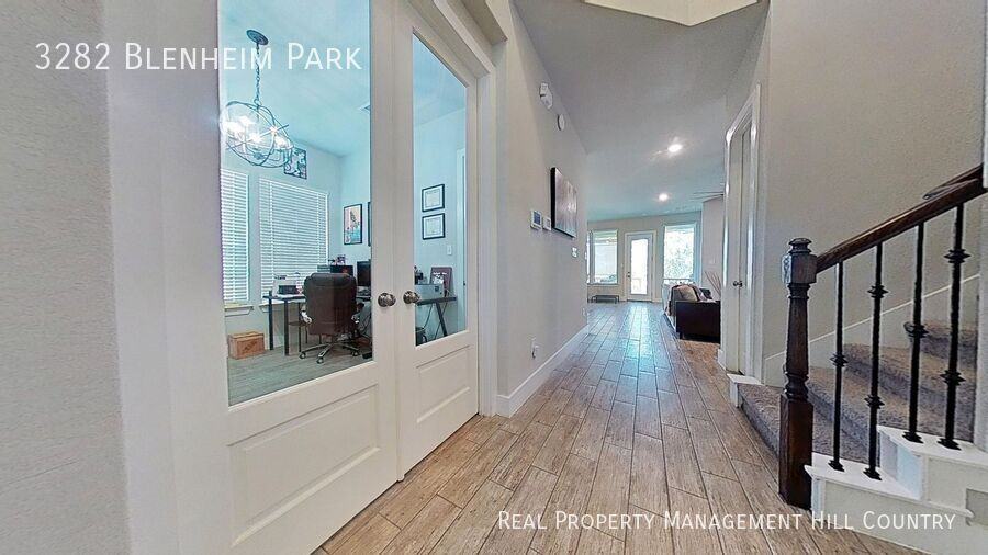 3282 Blenheim Park - Photo 4 of 10