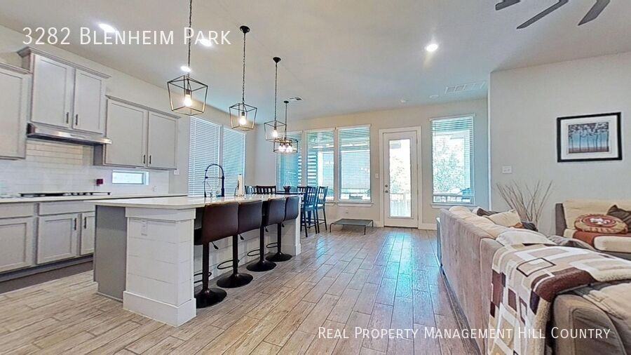 3282 Blenheim Park - Photo 5 of 10