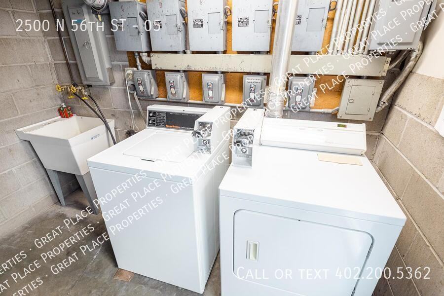 2500 N 56th St #05 - Photo 2 of 10