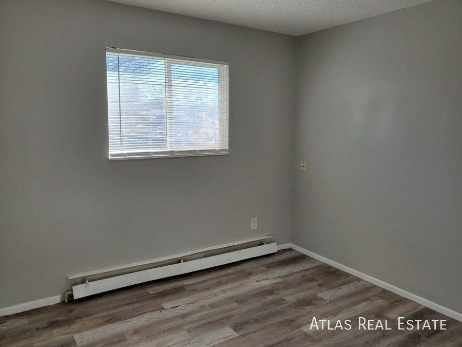 4319 Dewey Dr #4 - Photo 6 of 11