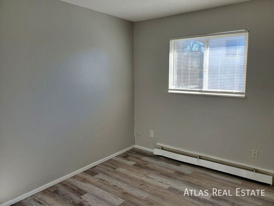 4319 Dewey Dr #4 - Photo 7 of 11