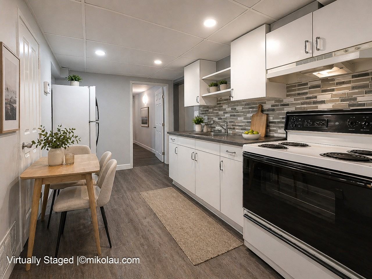 7743 B-7743 Coquitlam Street #1 - Photo 2 of 15