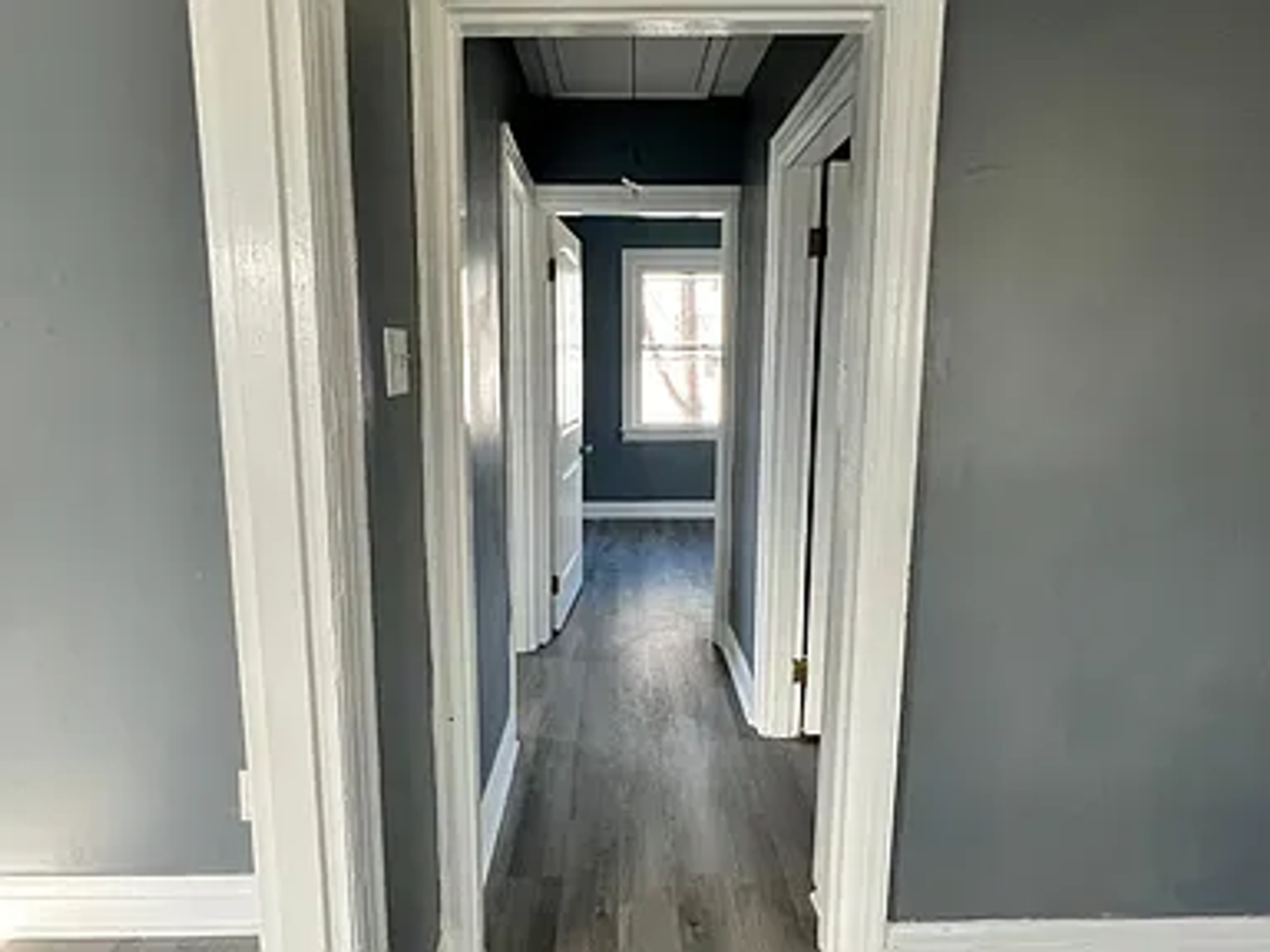 811 Shelby Ave - Photo 3 of 12
