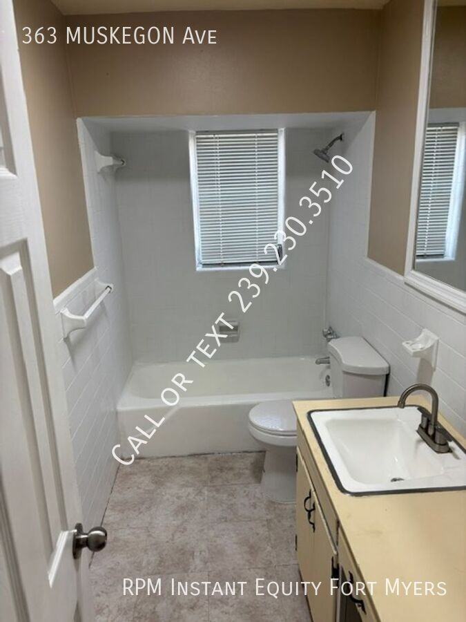 363 Muskegon Ave - Photo 6 of 11