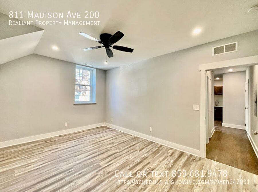 811 Madison Ave - Photo 3 of 15