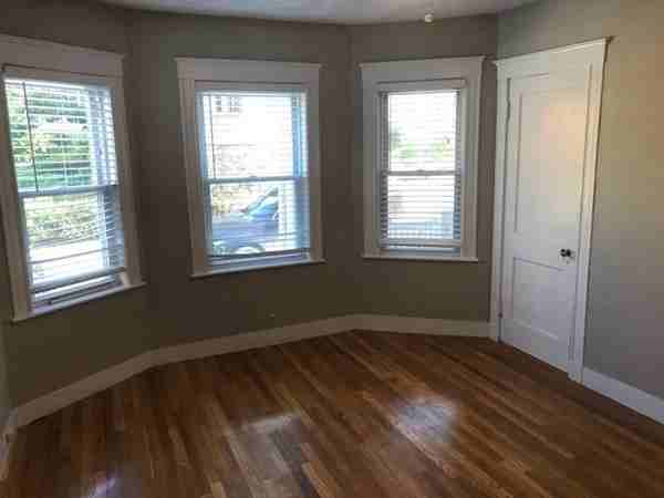 76 Westmoreland St #2 - Photo 4 of 16
