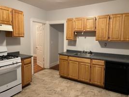 featured image of 3 Carson St #1