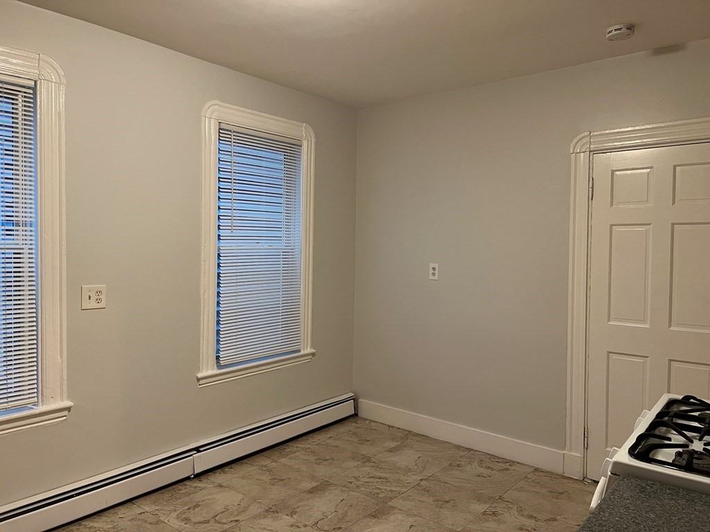3 Carson St #1 - Photo 4 of 15
