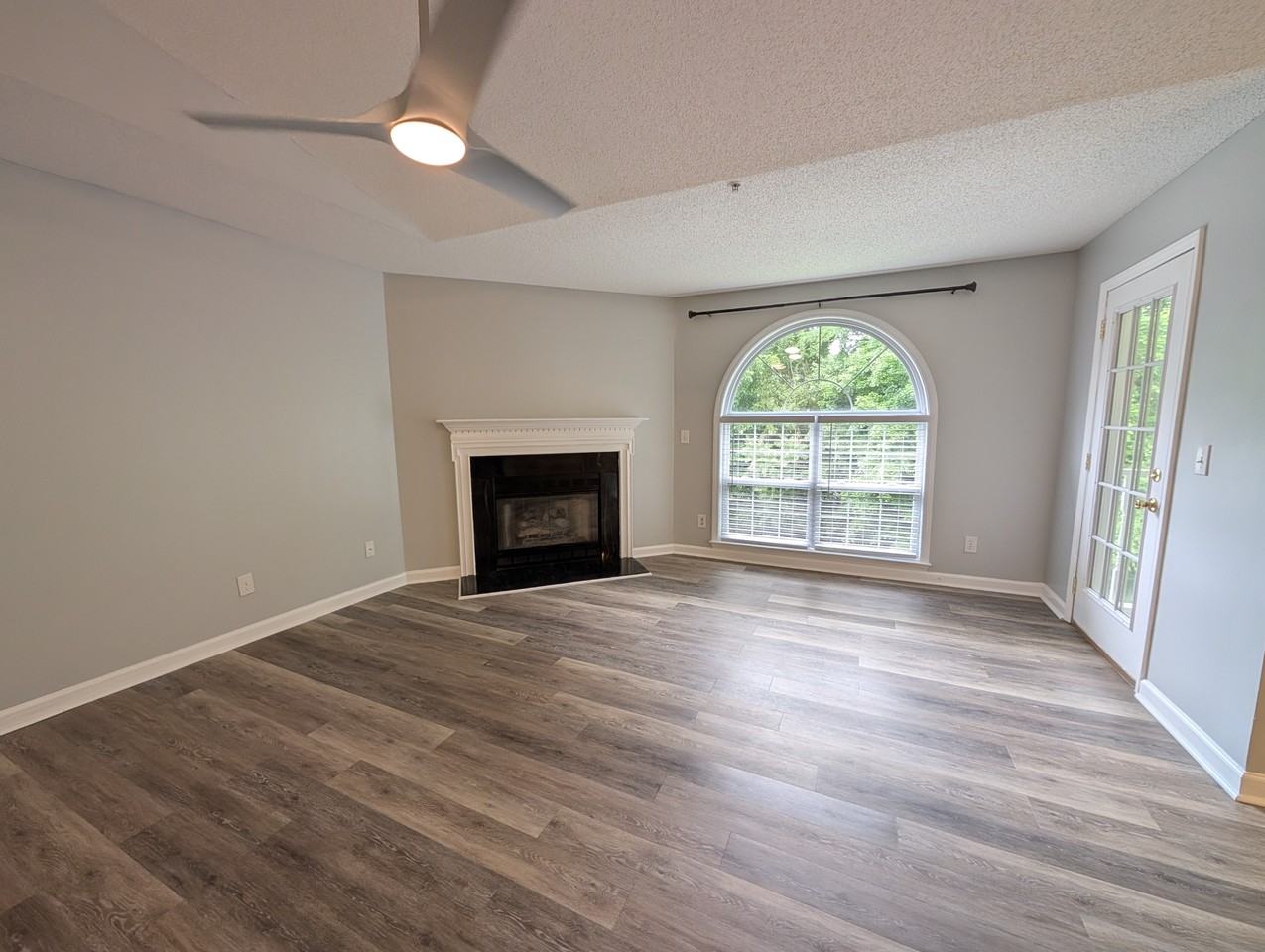 132 Rivertree Ln #1 - Photo 6 of 23