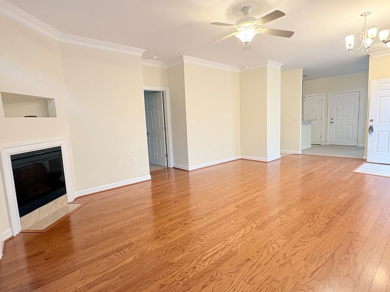 62 Windgate Cir #1 - Photo 6 of 23