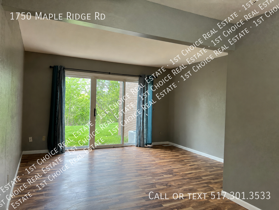 1750 Maple Rdg - Photo 3 of 14