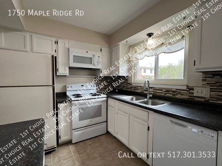 1750 Maple Rdg - Photo 5 of 14