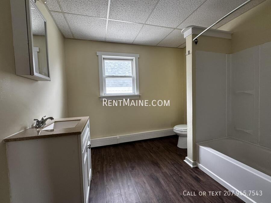 8 Bellevue St #2 - Photo 4 of 9