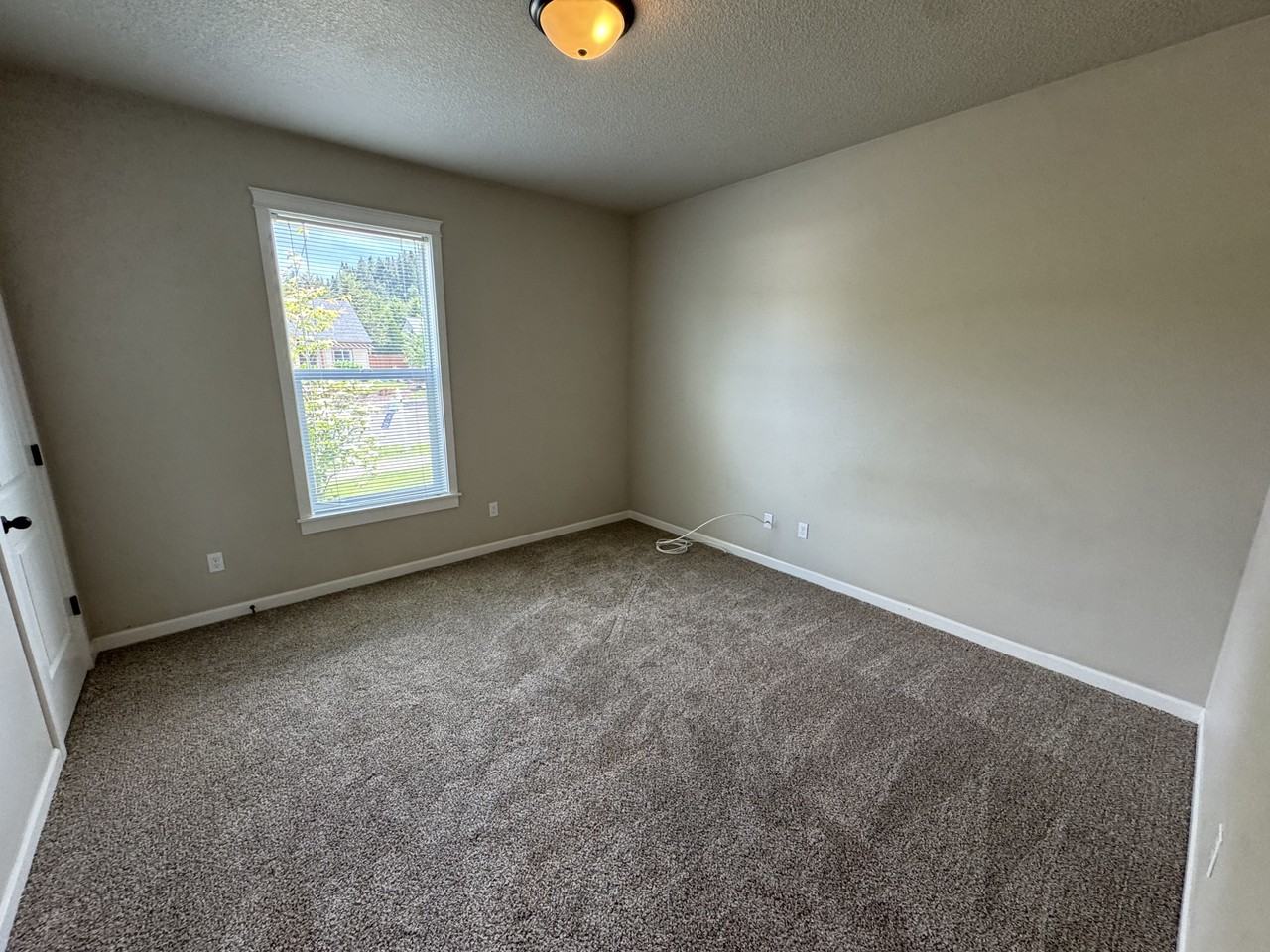 903 Riley Dr #1 - Photo 4 of 7