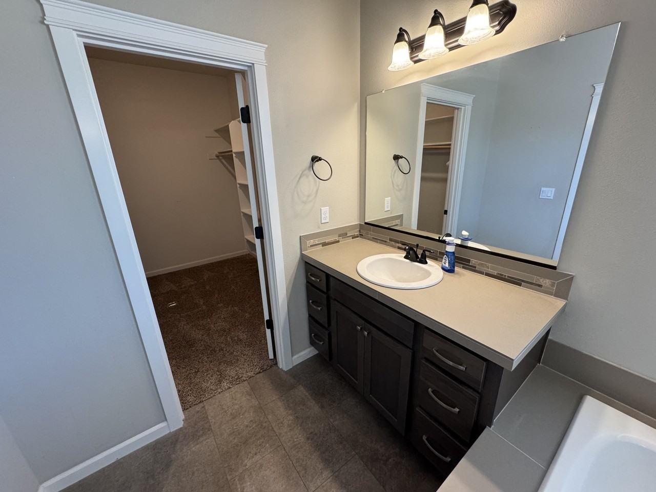 903 Riley Dr #1 - Photo 6 of 7