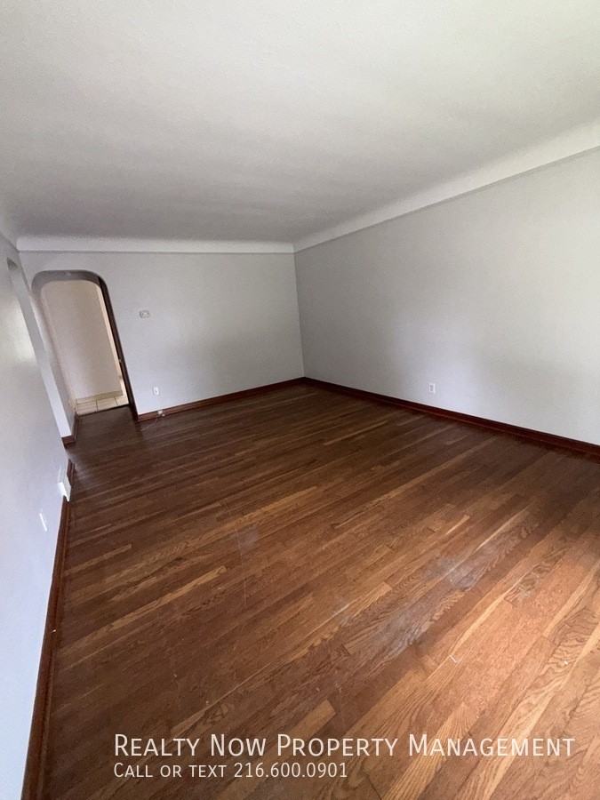 11006 Mccracken Rd - Photo 2 of 14