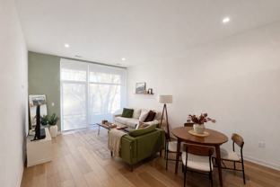 4513 N Clark St #204 - Photo 1 of 1