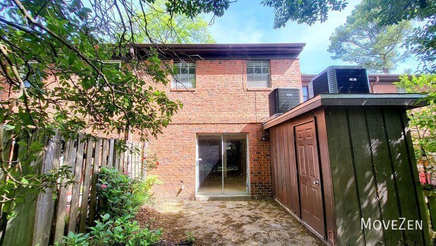 5805 Nottoway Ct #D - Photo 2 of 19