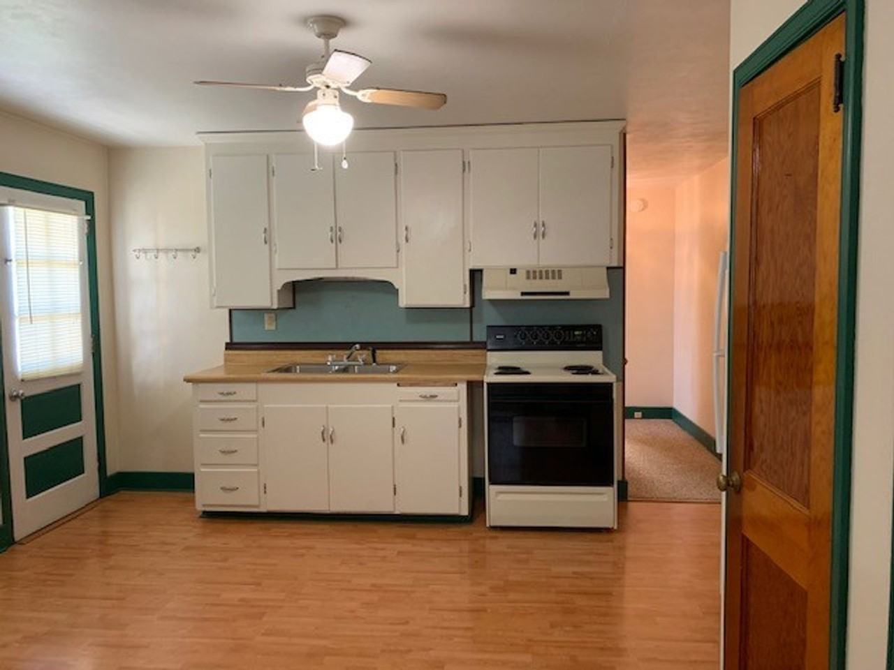 522 W Cherry St #1 - Photo 3 of 18