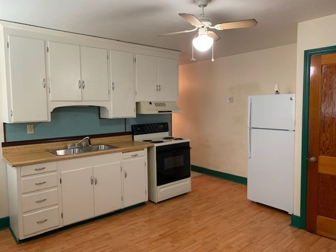 522 W Cherry St #1 - Photo 4 of 18