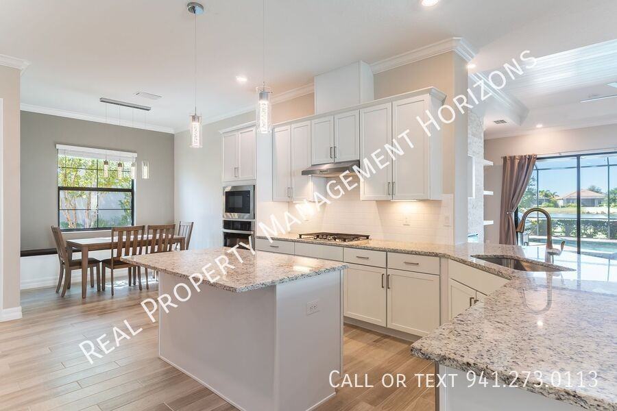 7036 Highgate Ln - Photo 4 of 27
