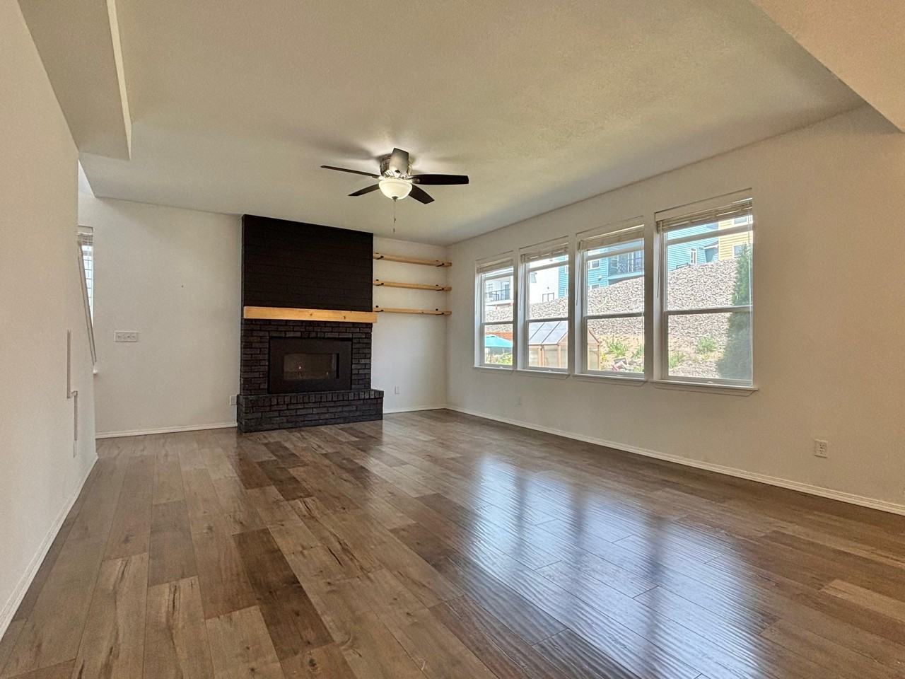 8316 N James Ct - Photo 2 of 18