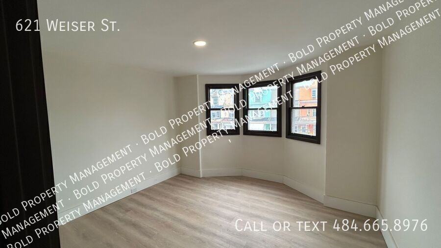 621 Weiser St - Photo 3 of 20