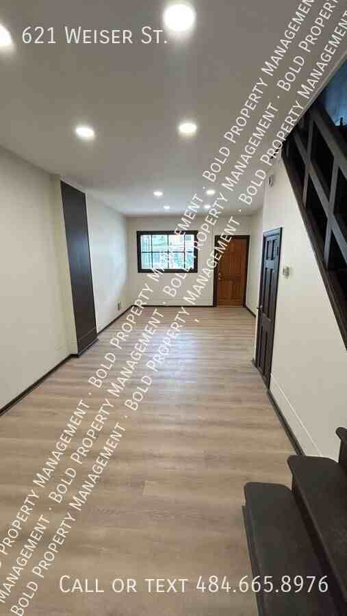 621 Weiser St - Photo 4 of 20