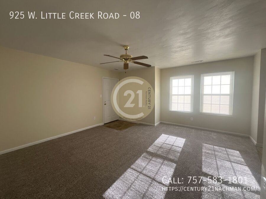 925 W Little Creek Rd #08 - Photo 2 of 11