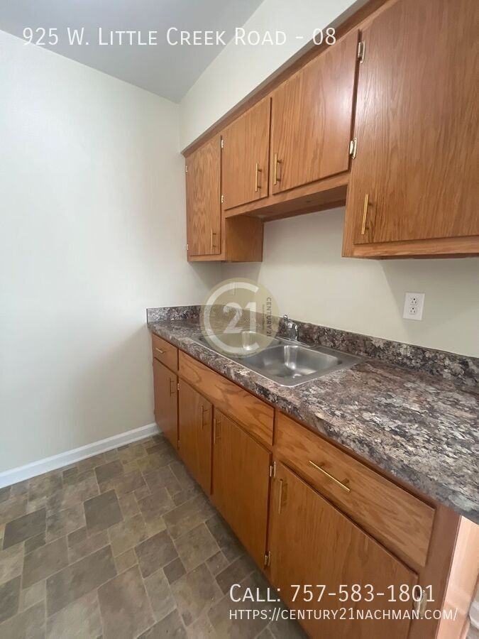 925 W Little Creek Rd #08 - Photo 5 of 11