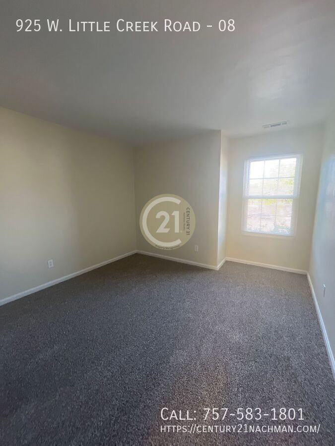 925 W Little Creek Rd #08 - Photo 7 of 11