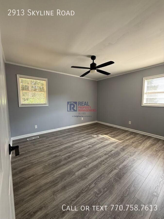 2913 Skyline Rd - Photo 6 of 9