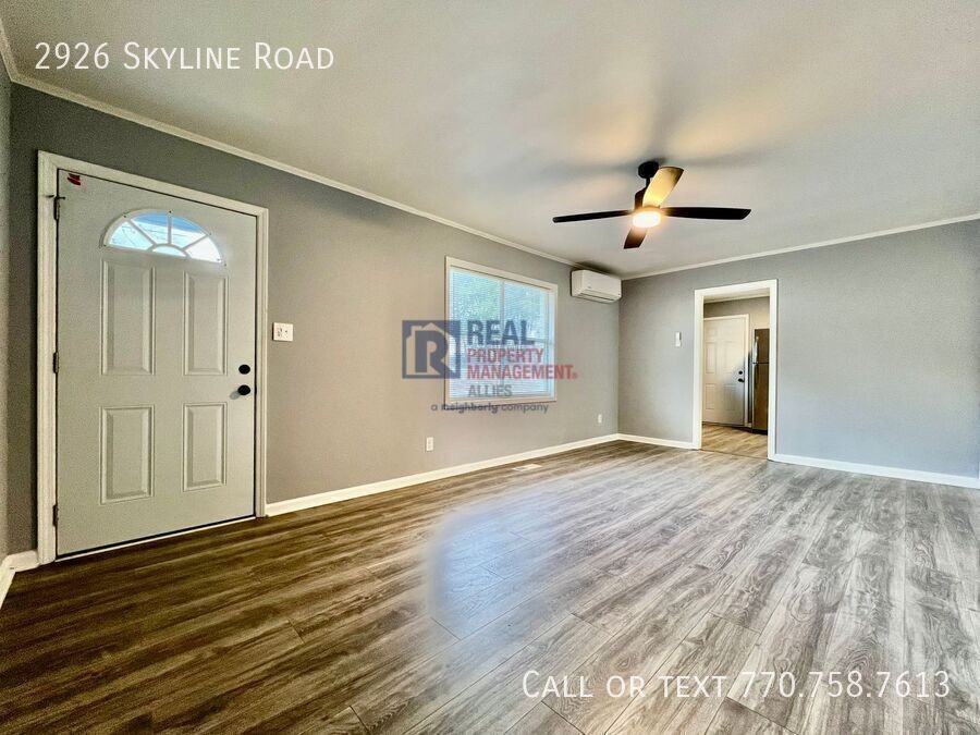 2926 Skyline Rd - Photo 3 of 11