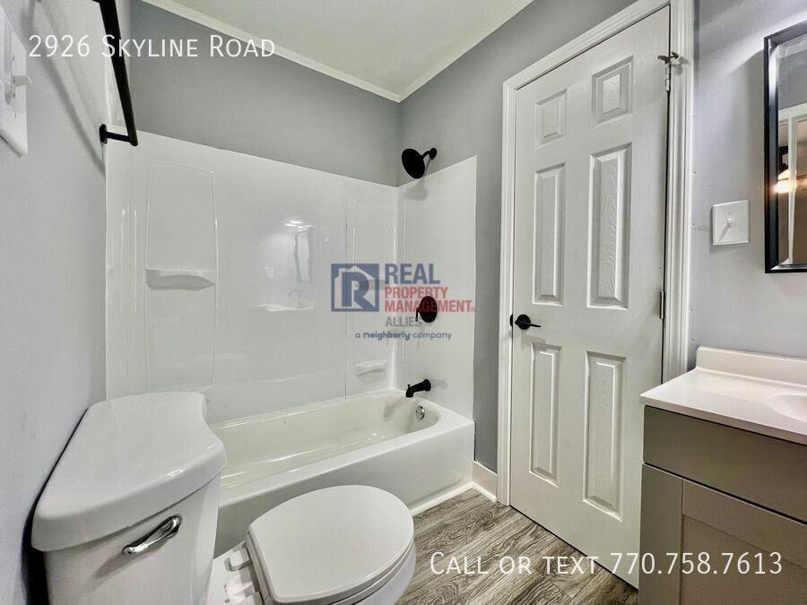 2926 Skyline Rd - Photo 7 of 11
