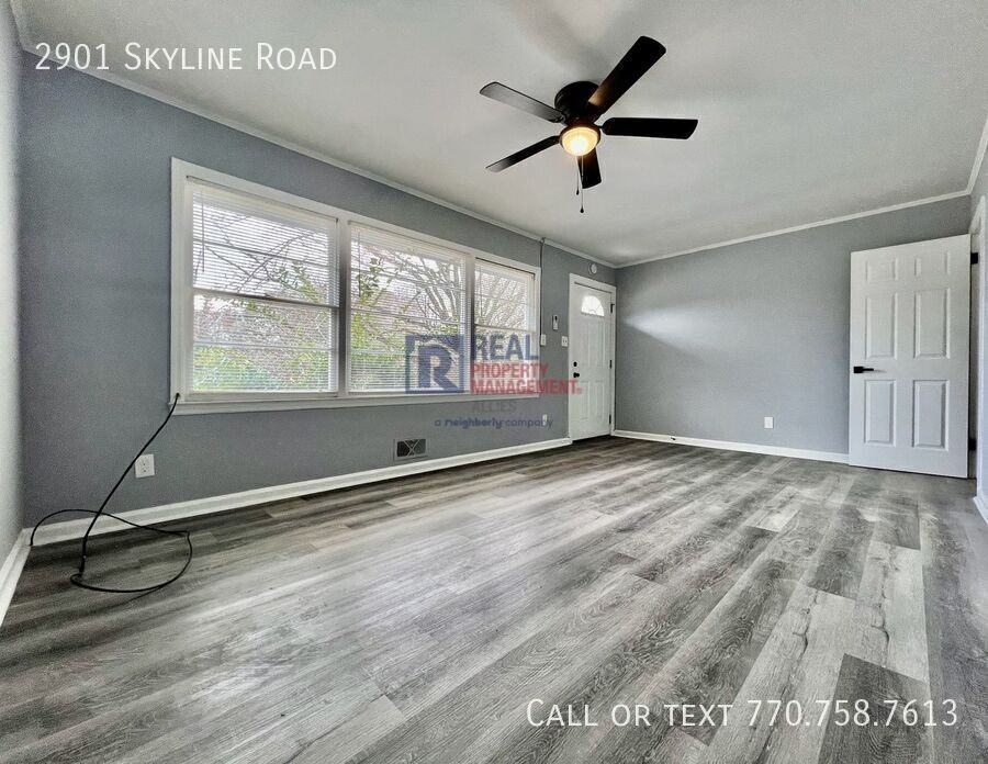 2901 Skyline Rd - Photo 2 of 10
