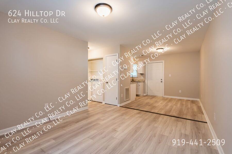624 Hilltop Dr - Photo 3 of 50