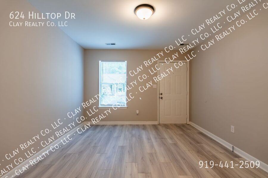 624 Hilltop Dr - Photo 4 of 50