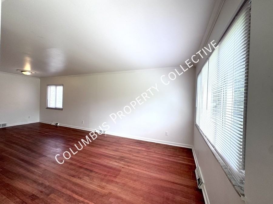 240 Broad Meadows Blvd - Photo 2 of 25