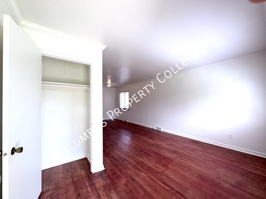 240 Broad Meadows Blvd - Photo 4 of 25