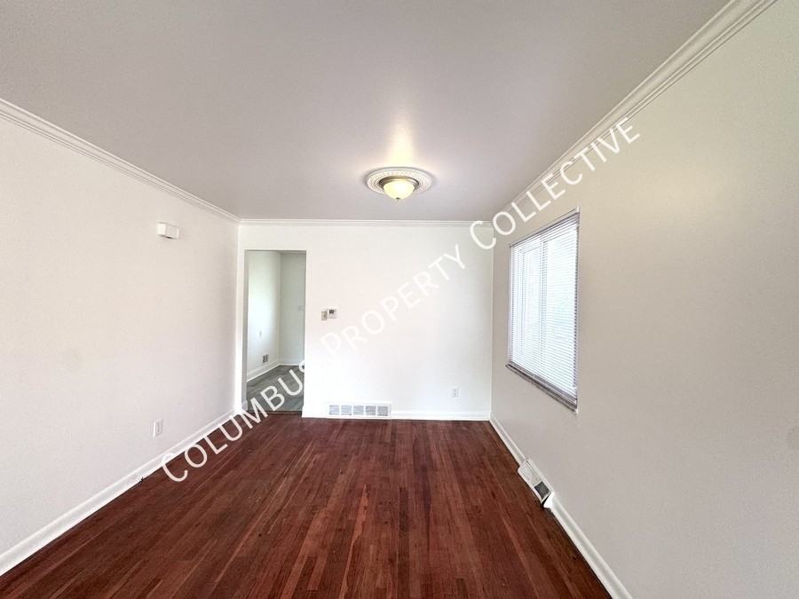 240 Broad Meadows Blvd - Photo 6 of 25