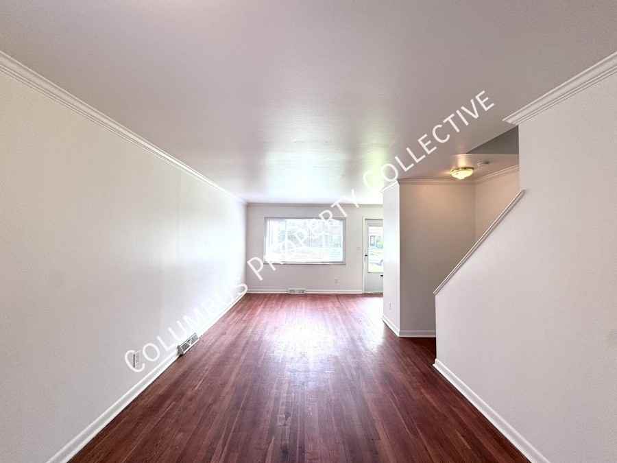 240 Broad Meadows Blvd - Photo 7 of 25