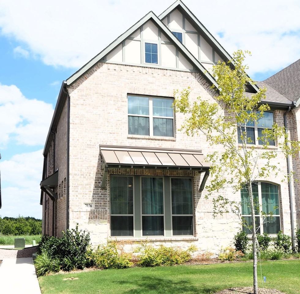 7036 Cedar Creek Dr - Photo 2 of 28