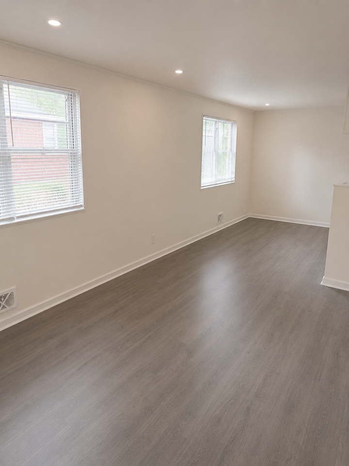 3445 Vineville Ave #B - Photo 3 of 15