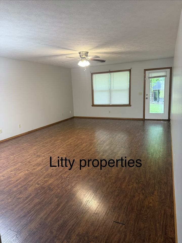 1510 Laurel Rd #1 - Photo 3 of 8